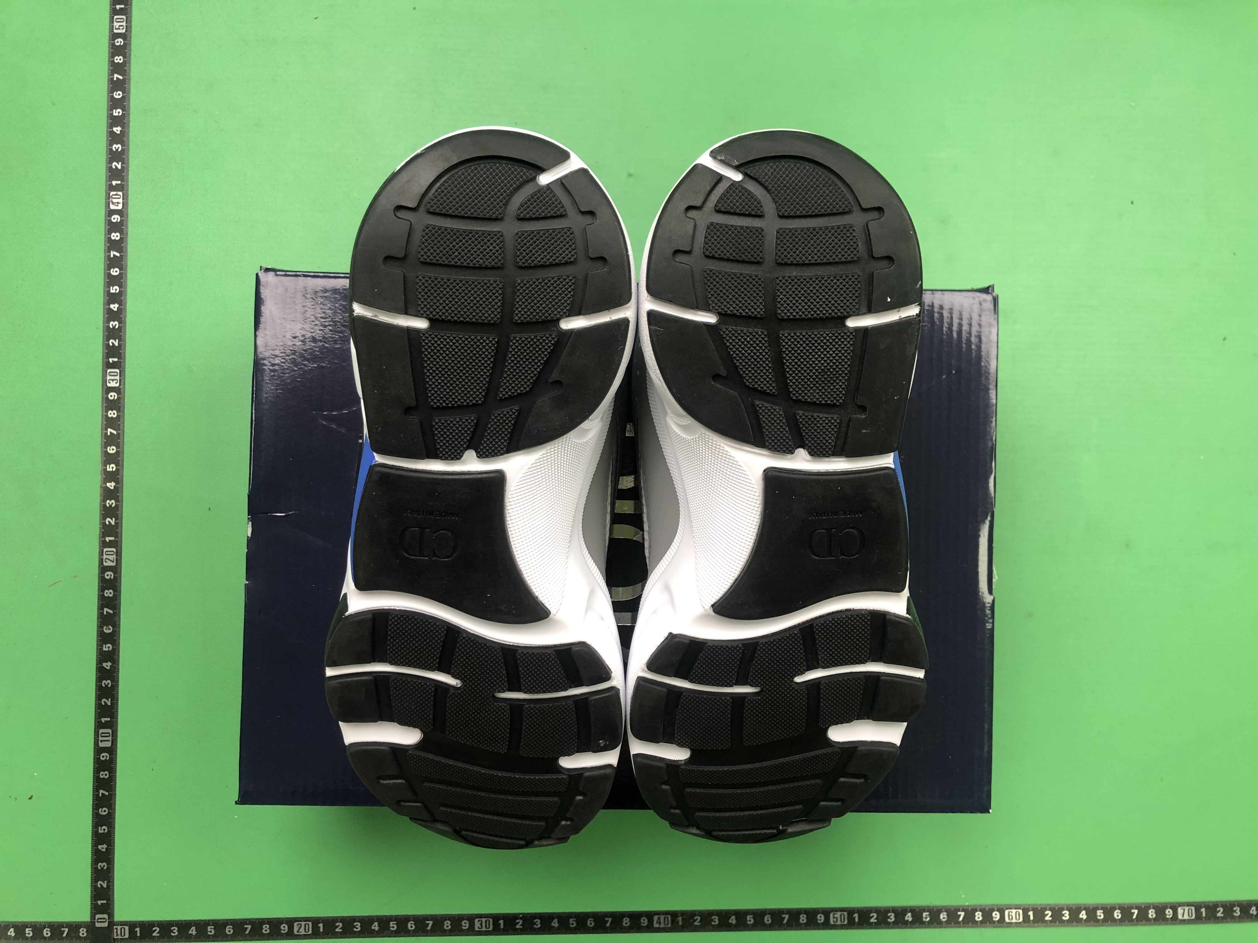 BF Batch Dior B22