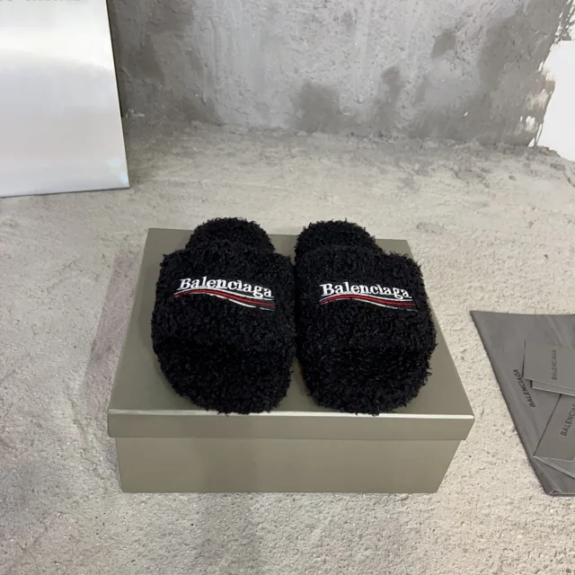 Balenciaga fluffy slippers