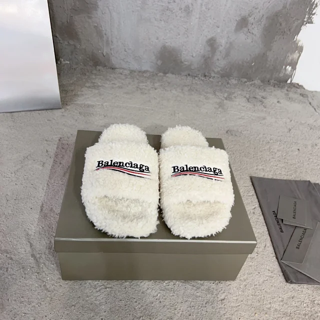 Balenciaga fluffy slippers