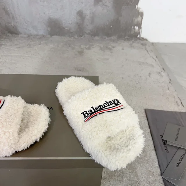 Balenciaga fluffy slippers